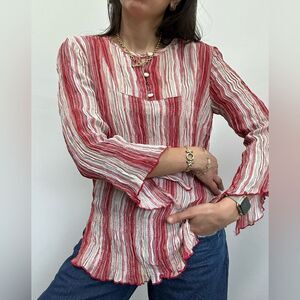 Vintage Y2K Red Multi-color Striped Crinkle Fabric 3/4 Sleeve Shirt Blouse S